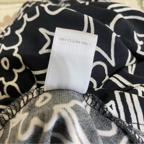 Cato Black & White Floral Twisted Front Low V-Neck Dress - Picture 7 of 7